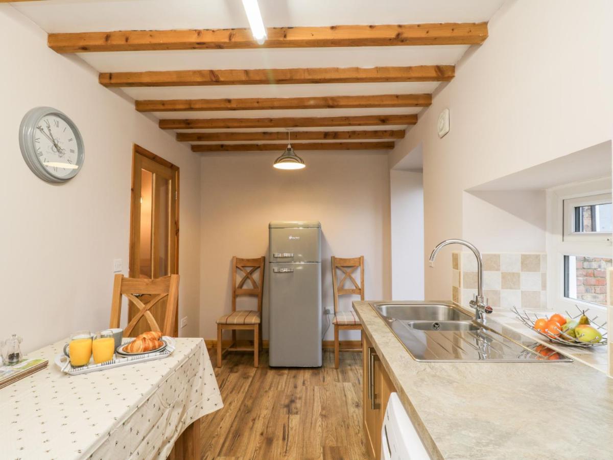 Barnaby Cottage Ярм Екстер'єр фото
